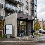 Новостройки Перми и СПК: преимущества покупки квартиры в новостройке Apartment_building_entrance_facade_202606200924_3.jpeg