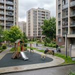 Modern_residential_complex_court…_202606200924_7.jpeg